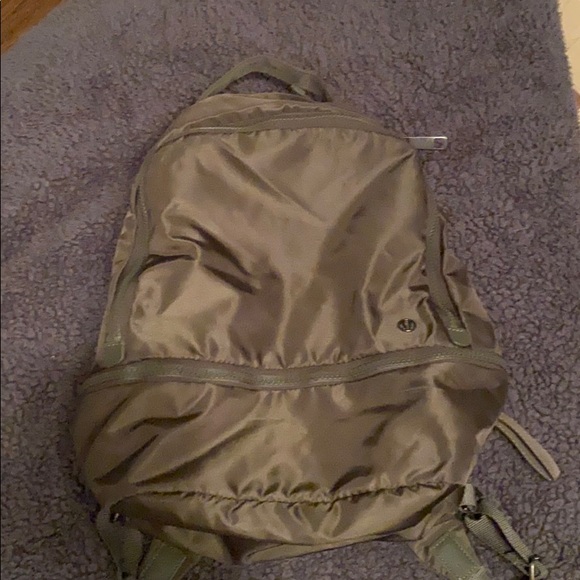 Lululemon City Adventurer 17L